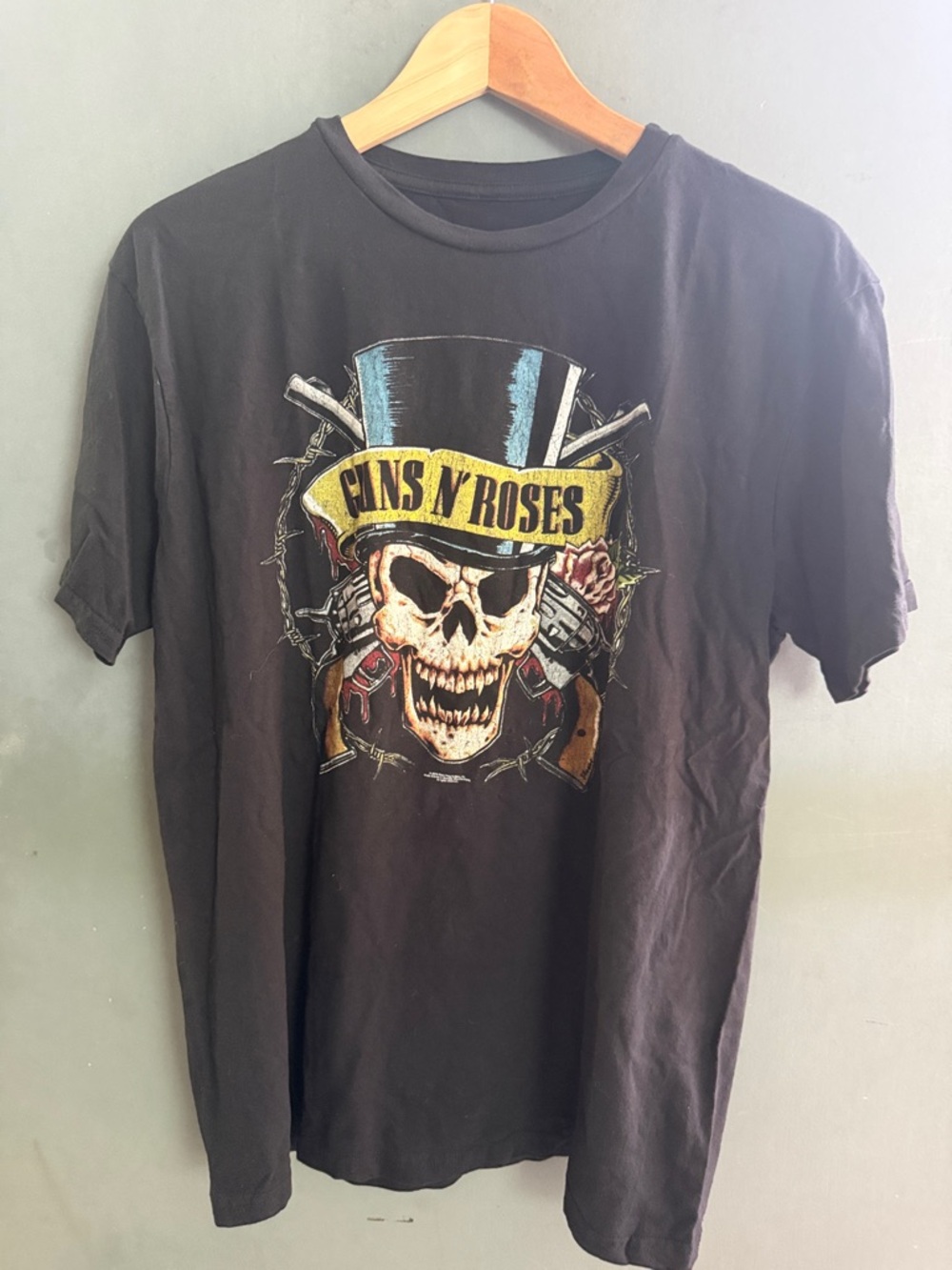 Guns N Roses Skull Top Hat Graphic Band Tee Black Large